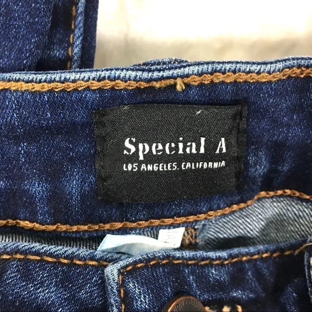 Special A | distressed skinny jeans 3 26 x 27 EUC